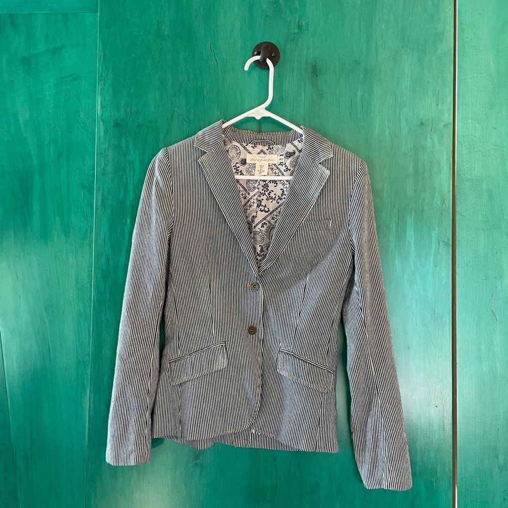 H&M SEXY OFFICE BLAZER size 4 great condition